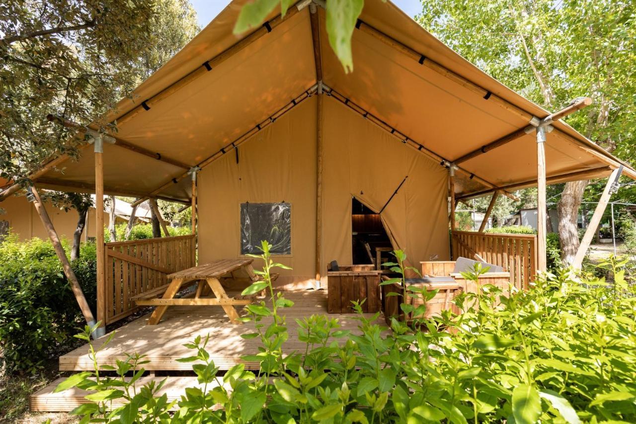Camping Campo Dei Fiori - Glamping4All Вада Екстер'єр фото